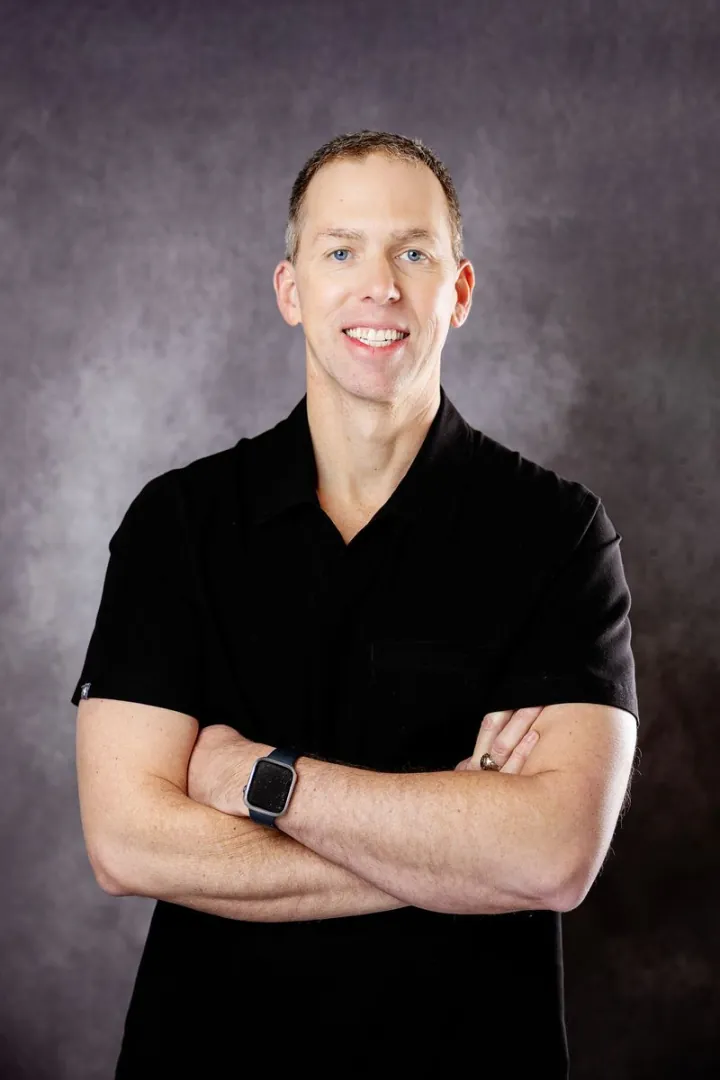 Dr. Matthew McReynolds with the Progressive Dental team